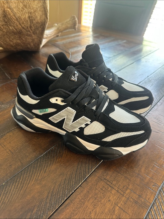 New Balance Other - New Balance Black and White Mesh Athletic Sneakers